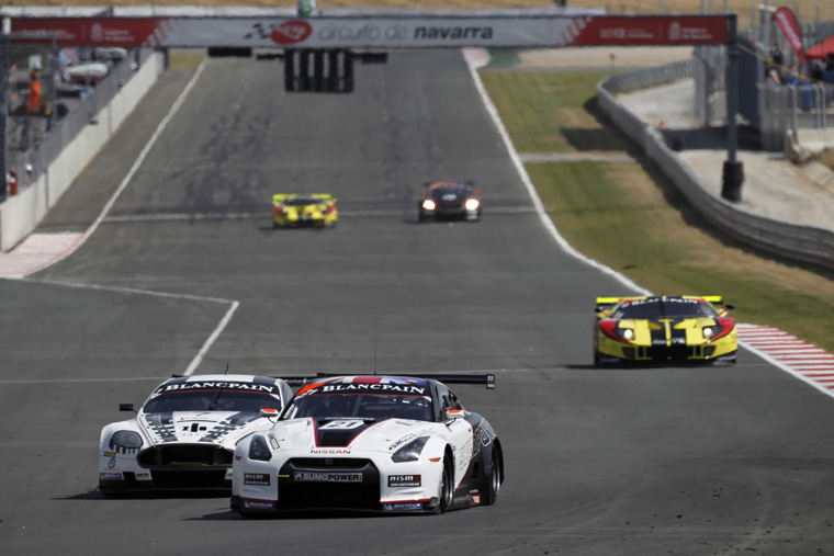 Nissan GT-R Race Scene Picture